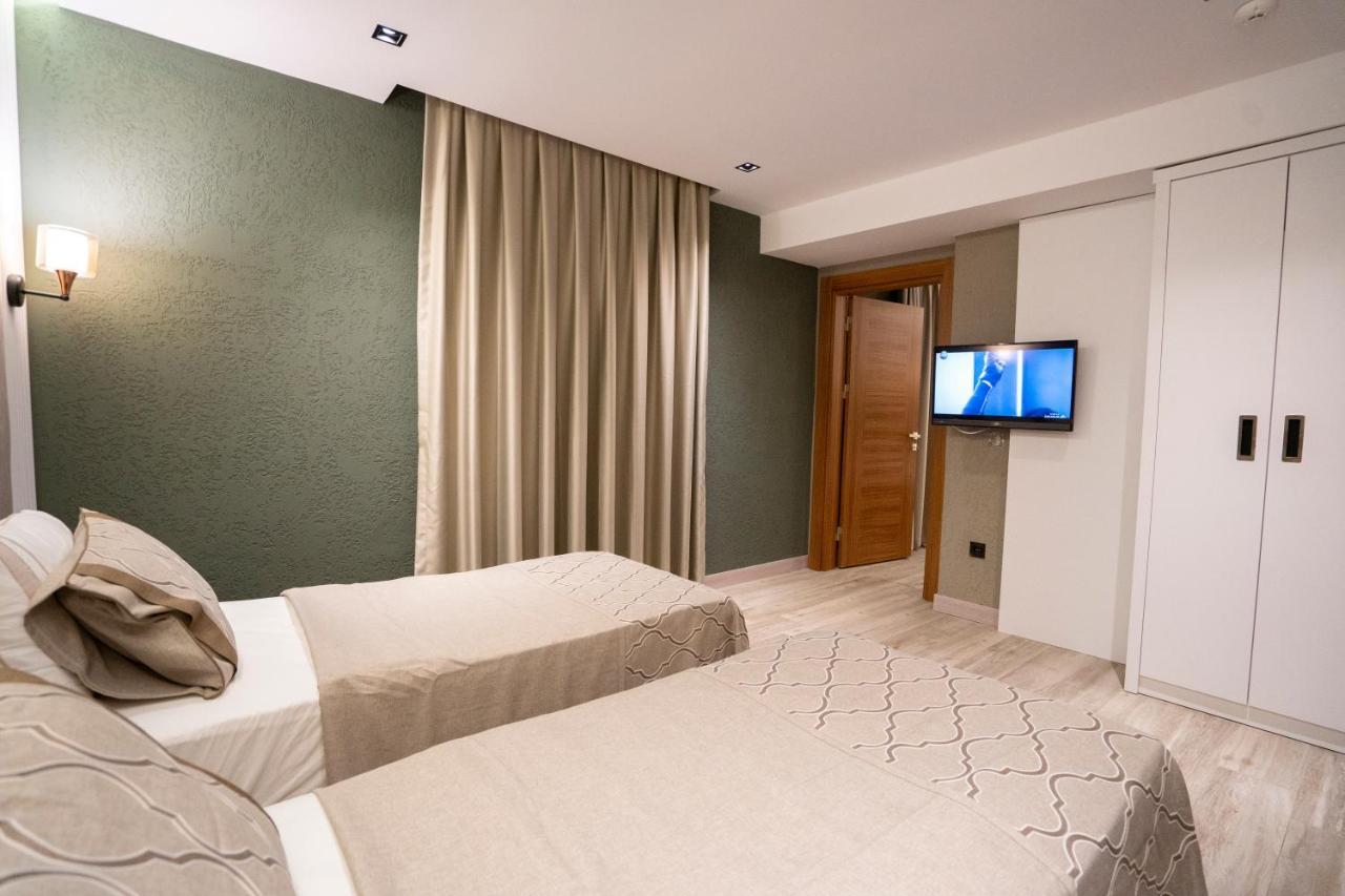 & Otel